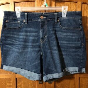 LEVI STRAUSS GOLD- Mid Rise Shorts